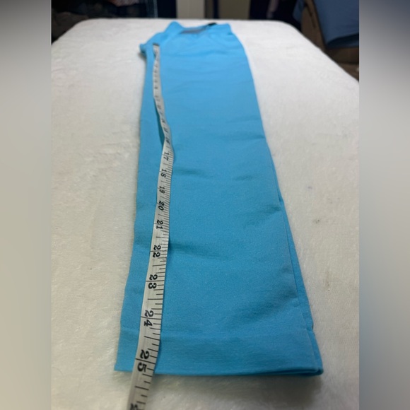 NVGTN Vibrant Sky Blue Leggings - Picture 5 of 7